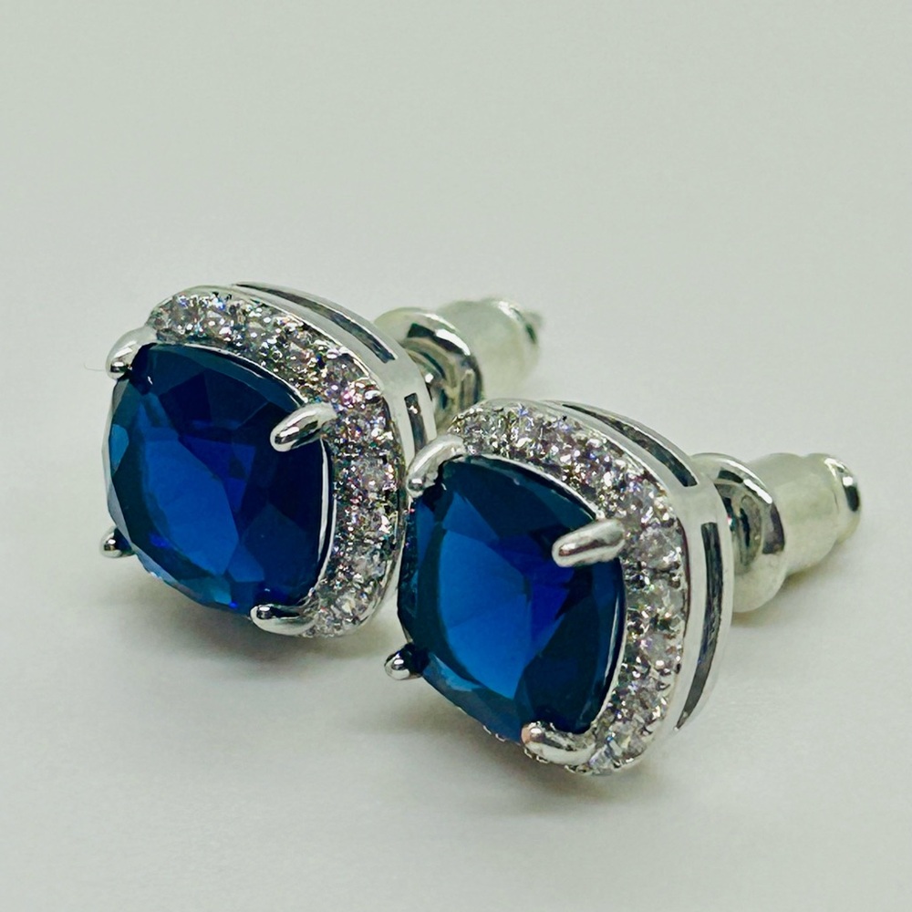 Blue Sapphire Silver Stud Earrings - Picture 3 of 5